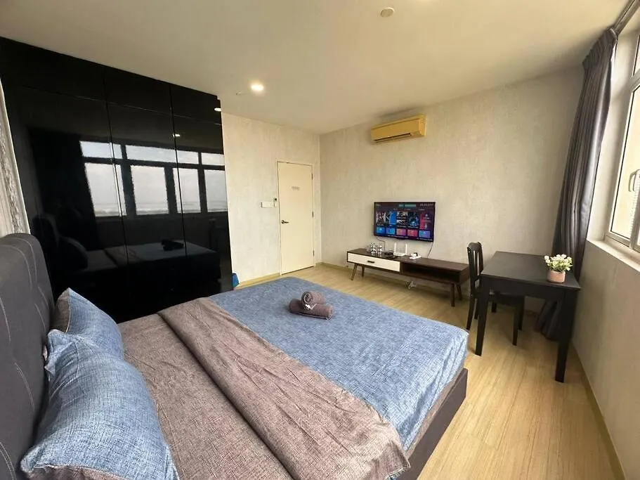 Apartament 2Br, 1 Car Park, 4Pax Seaview 118Islandplaza Tanjung Tokong